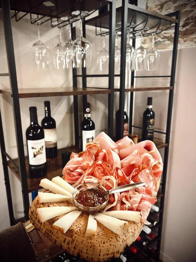 Winesosta Sgabeo