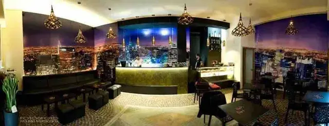 Skyline American Bar